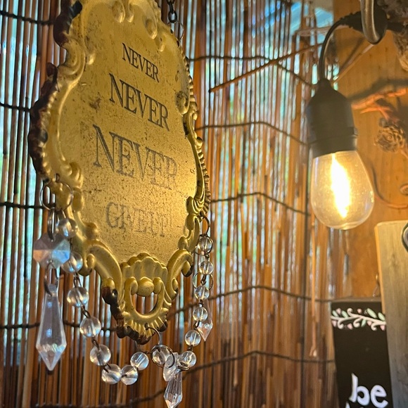 Meet your Posher, Vicki - Picture 10 of 17